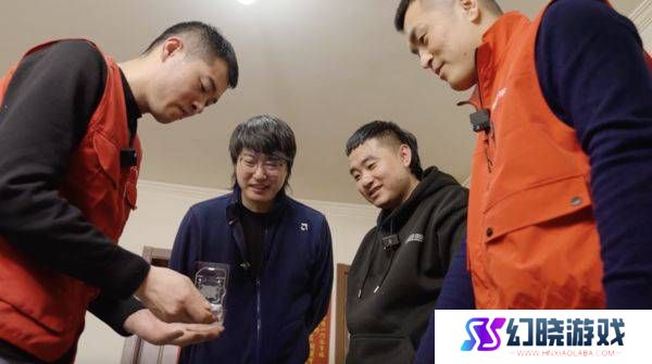 AMD锐龙9系列新品处理器京东热销，9950X3D三分钟售罄引关注！