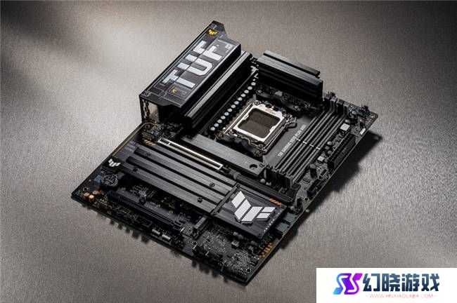 AMD锐龙9 9950X3D携手华硕X870系列主板，打造性能巅峰！